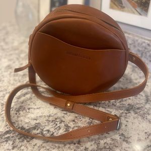 Portland Leather Circle Crossbody Leather Bag
